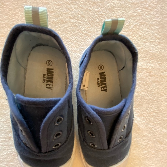 Boys sneakers - Picture 3 of 6